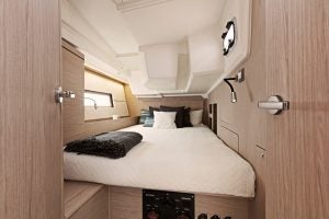 Cabin berth on Beneteau Oceanis 46.1 sailboat