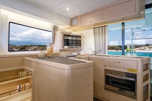 Cuisine du voilier Lagoon 42