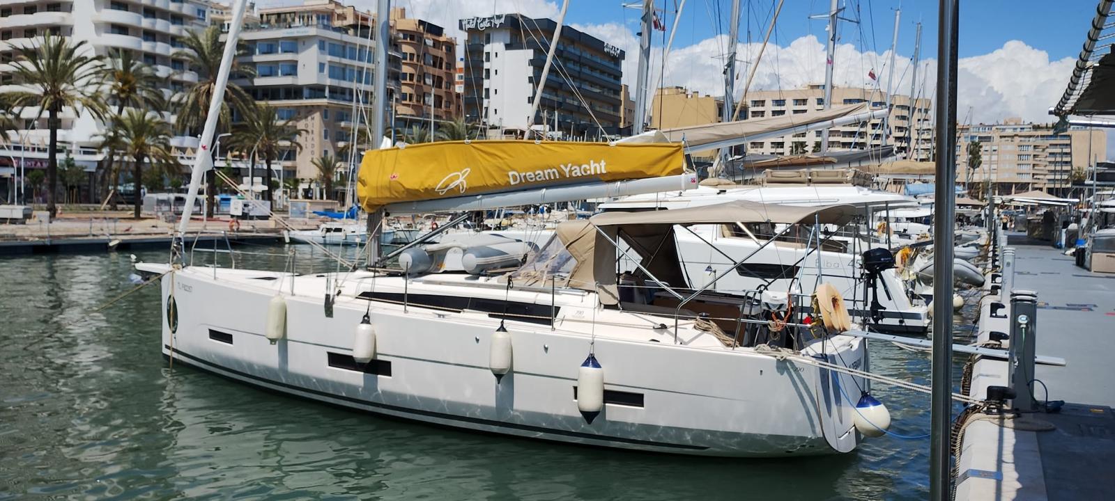 2018 Dufour 390 — Aldebaran en venta en France
