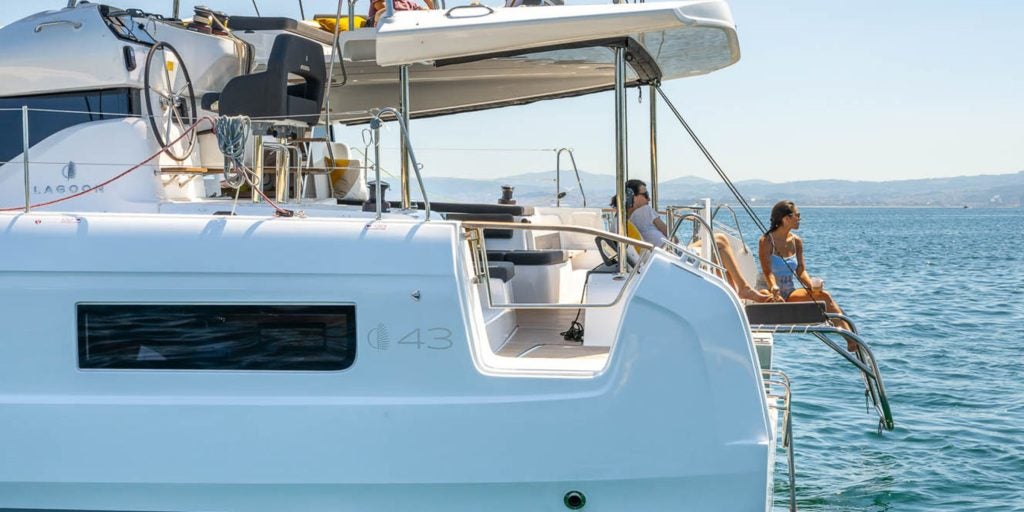 Lagoon 43