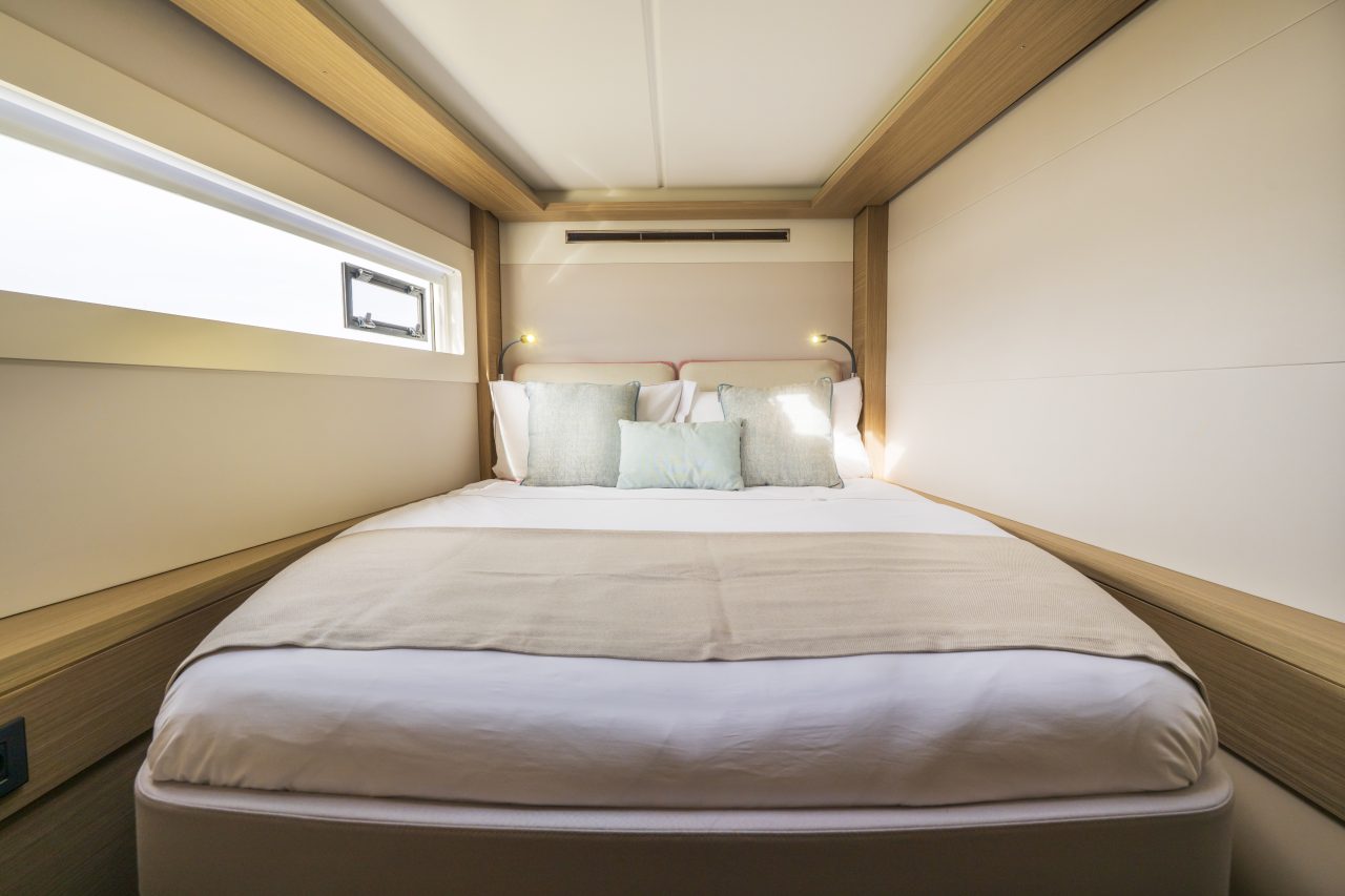 Lagoon 46 Iconic double cabin
