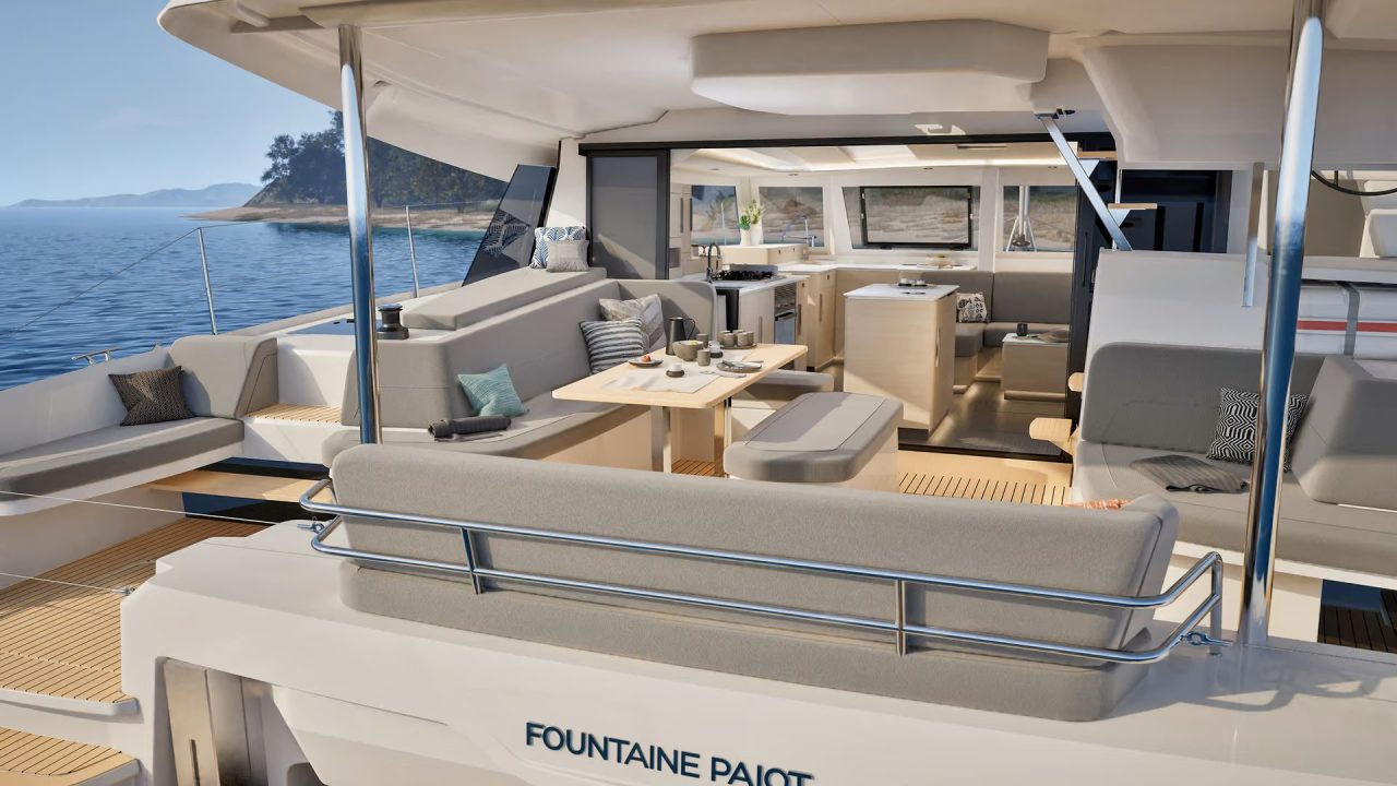 Fountaine Pajot New 44 aft