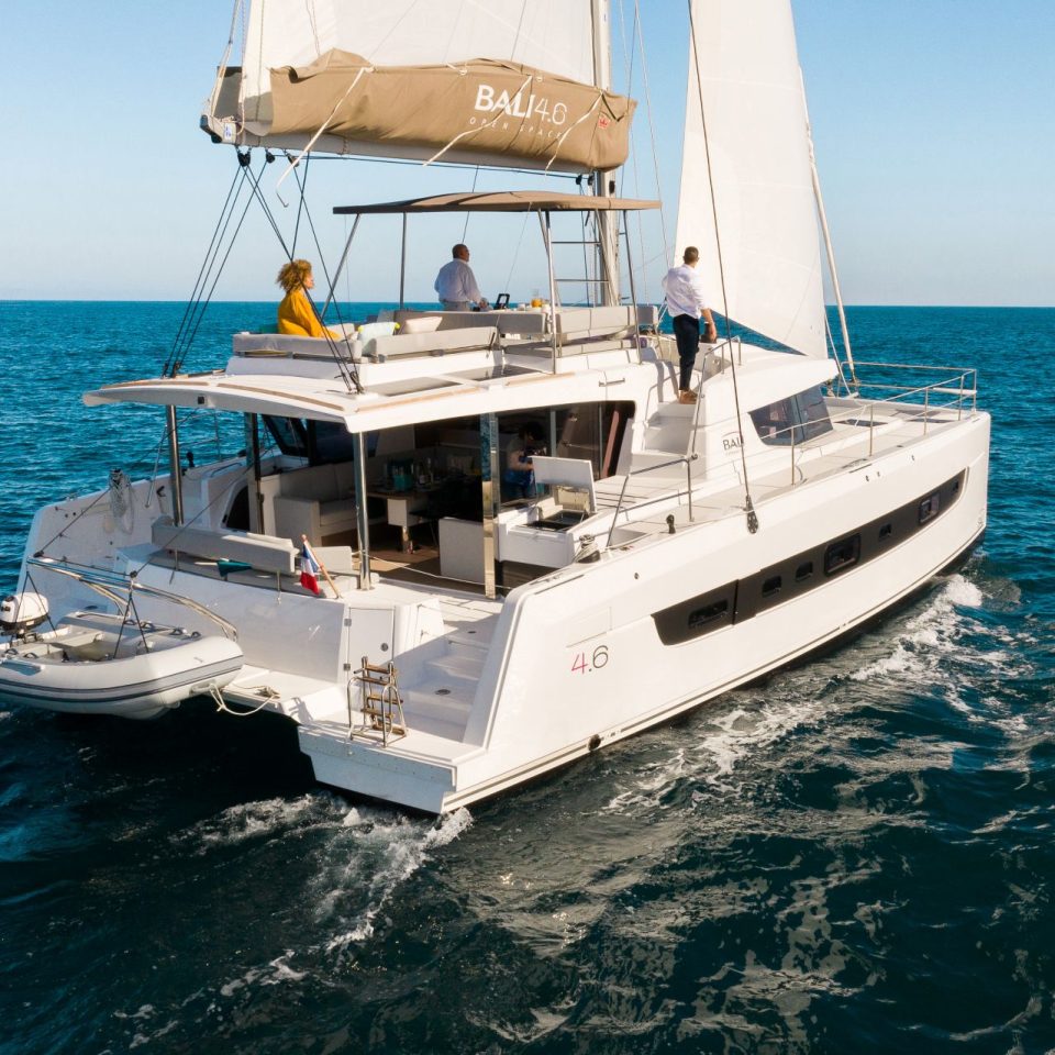 The Bali 4.6 at sail