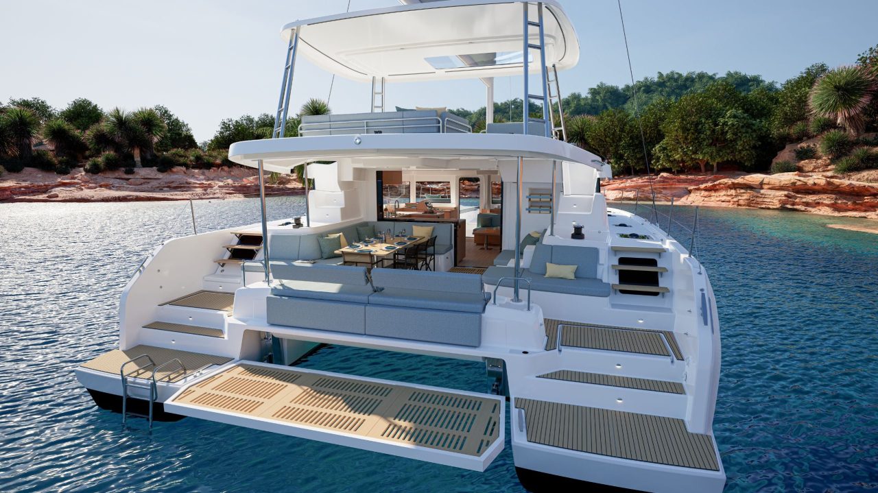 Lagoon 47 Aft Swimdeck